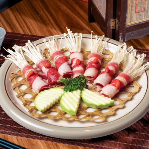 Ba chỉ bò cuộn nấm